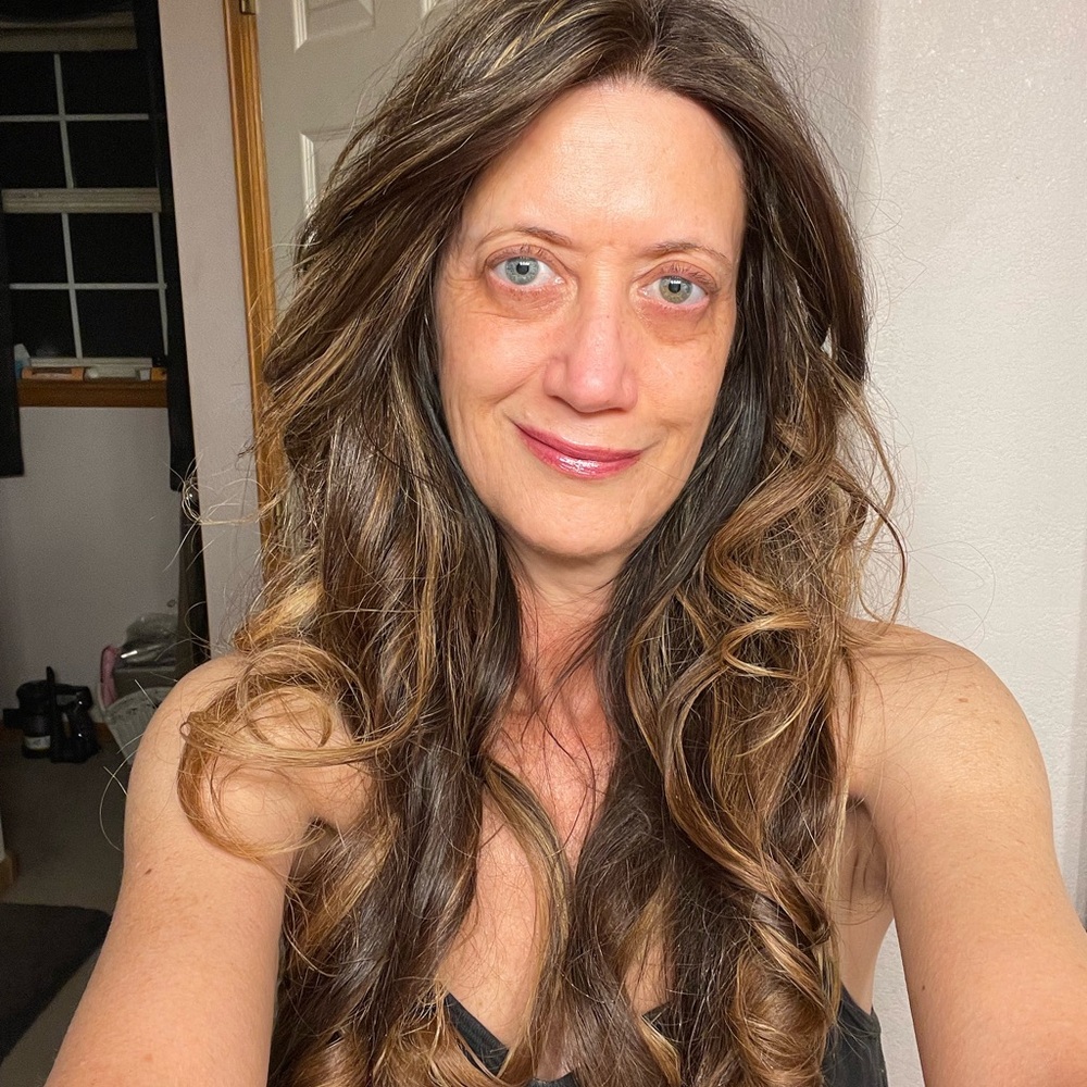 Meet your Posher, Andrea